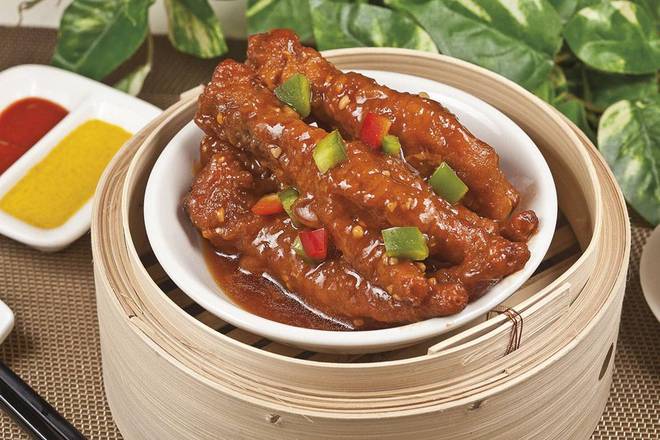 10. Steamed Chicken Feet with Chuhou Sauce 極品醬皇蒸鳳爪